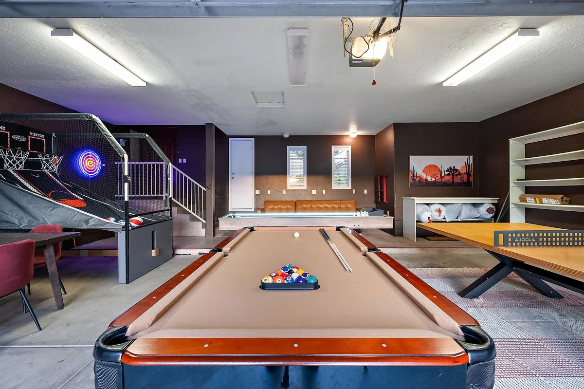 Sunset Fun House, Heated Pool, Spa & Arcade property photo 2