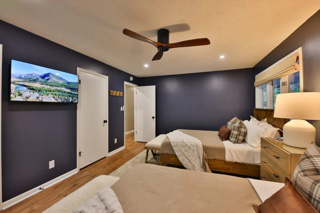 Bedroom image 1