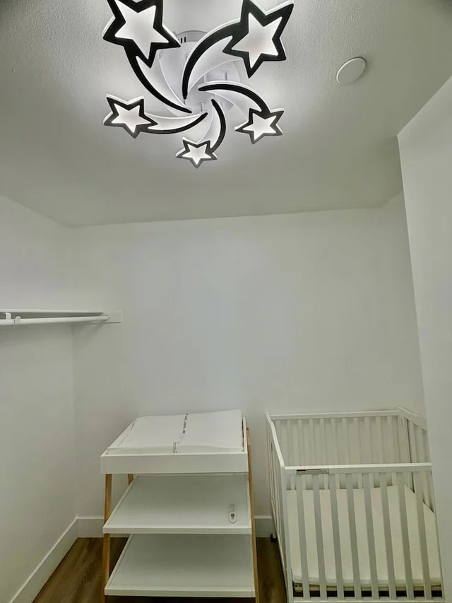 Bedroom 1 image 1