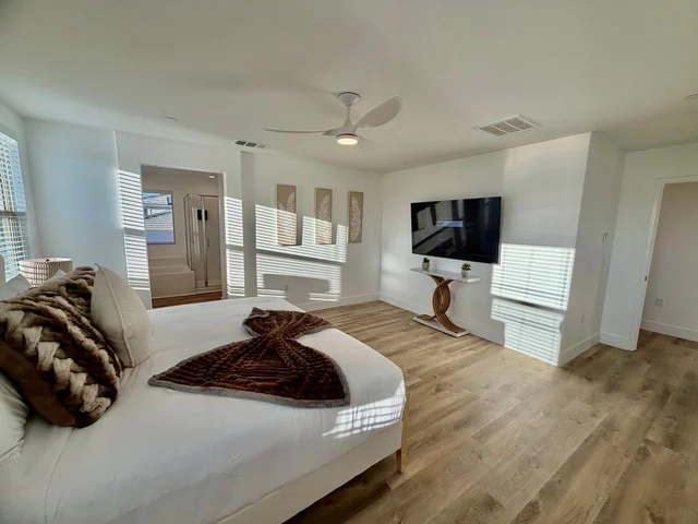Bedroom 4 image 1