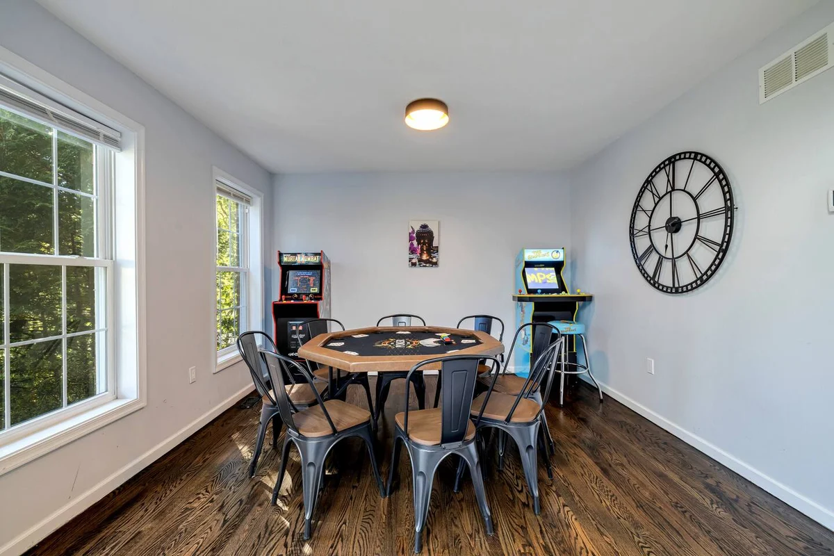 Pocono Fun House: Pool, Hot Tub, Theater, Games property photo 4