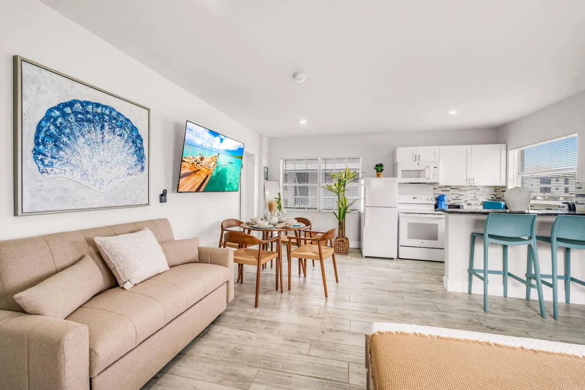 Hawksbill 201, Beach Studio, Heated Pool property photo 2