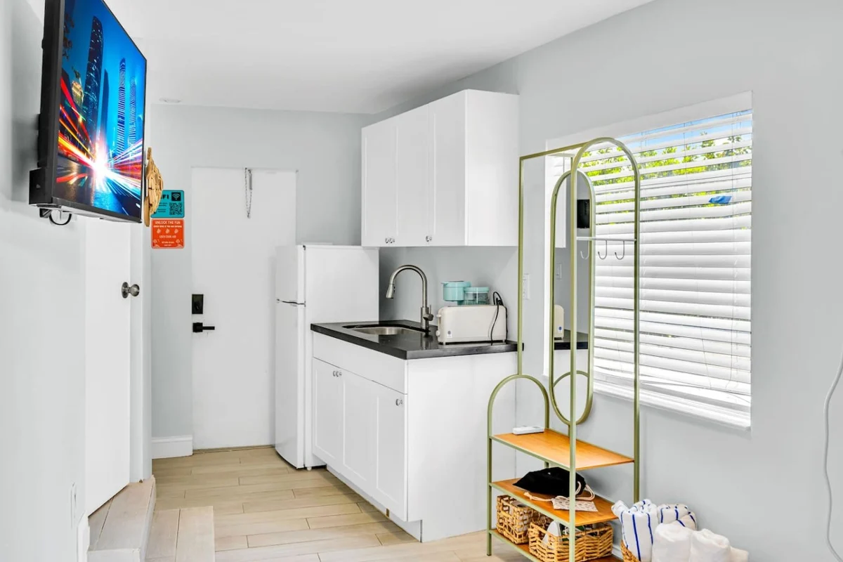Kemp's Ridley 9- Compact Beachside Studio w/ pool property photo 4
