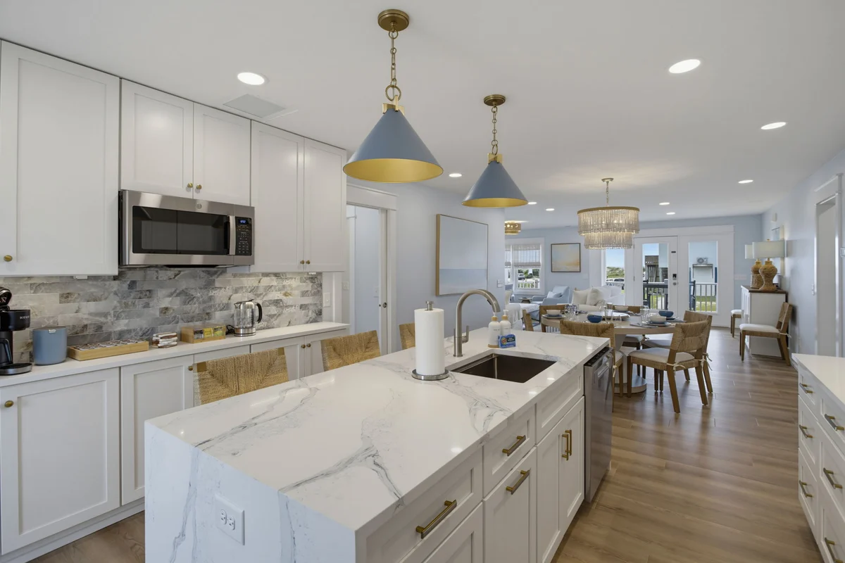 Easy Breezy property photo 3
