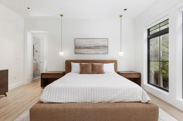 Bedroom 1 image 1