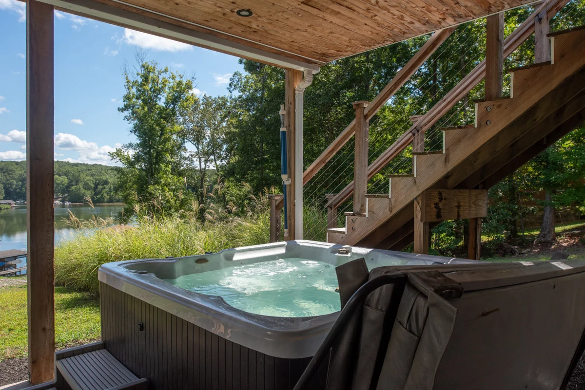 Luxury Waterfront: pickleball, hot tub, boat dock, game room, firepit property photo 5