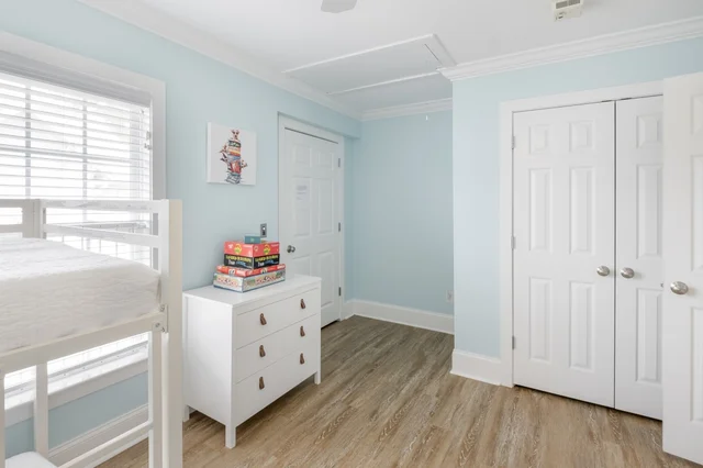 Bedroom 1 image 1