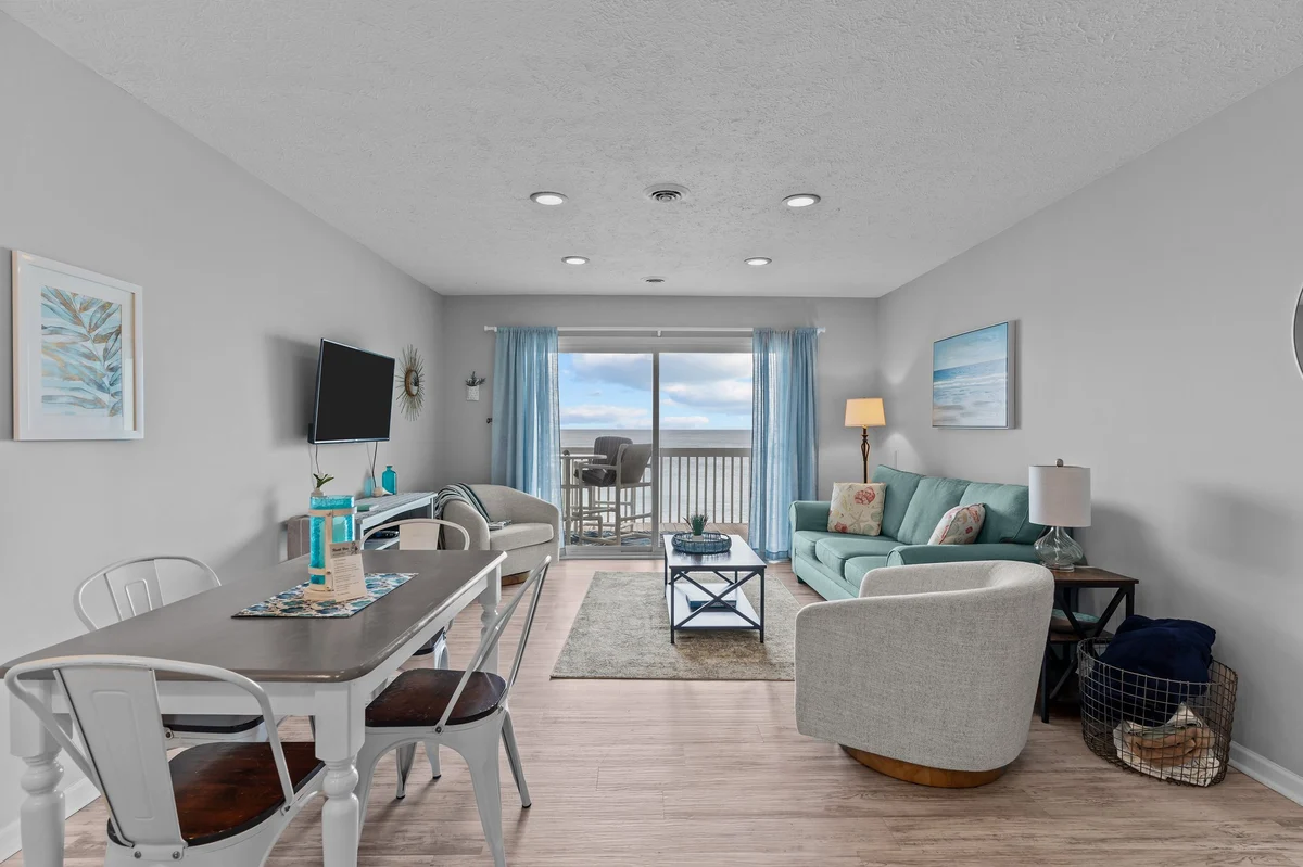 OD 703 Oceanfront Condo with 2 decks Indoor and Outdoor Pools property photo 3