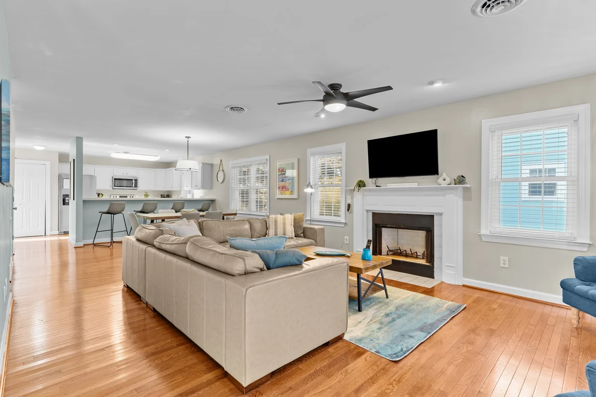 Breath of Heaven - spacious, quiet house across the street from the beach property photo 5