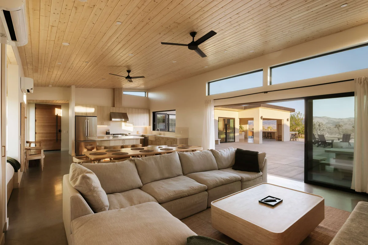 The Beachhouse in the Desert property photo 4