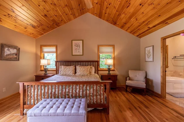 Bedroom image 1