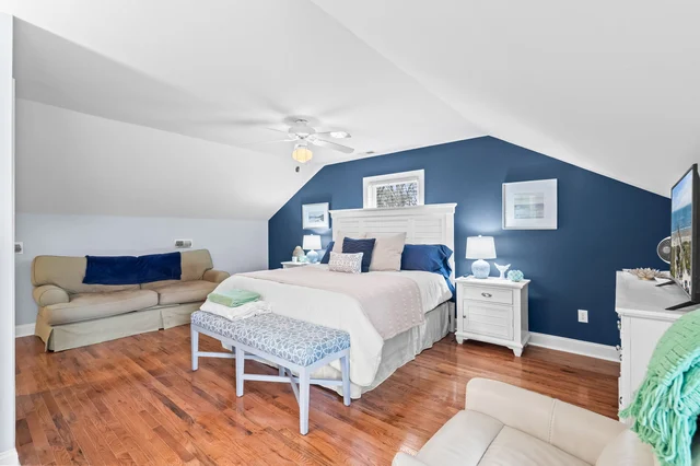 Bedroom image 1