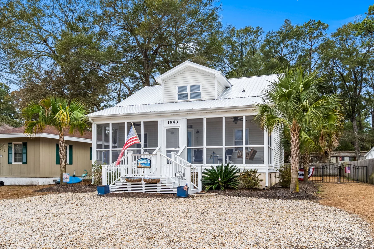 Cozy Beach Cottage Near Ocean Isle Beach property photo 3