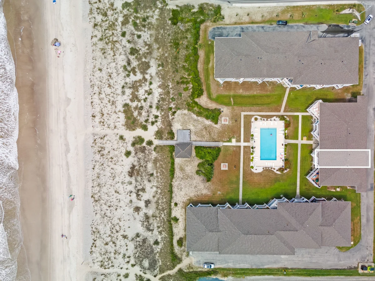 Southern Shores, Oak Island Oceanfront with Pool, Villa property photo 5