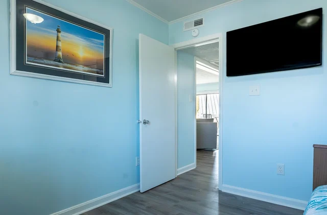 Bedroom image 1