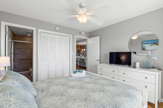 Bedroom image 1