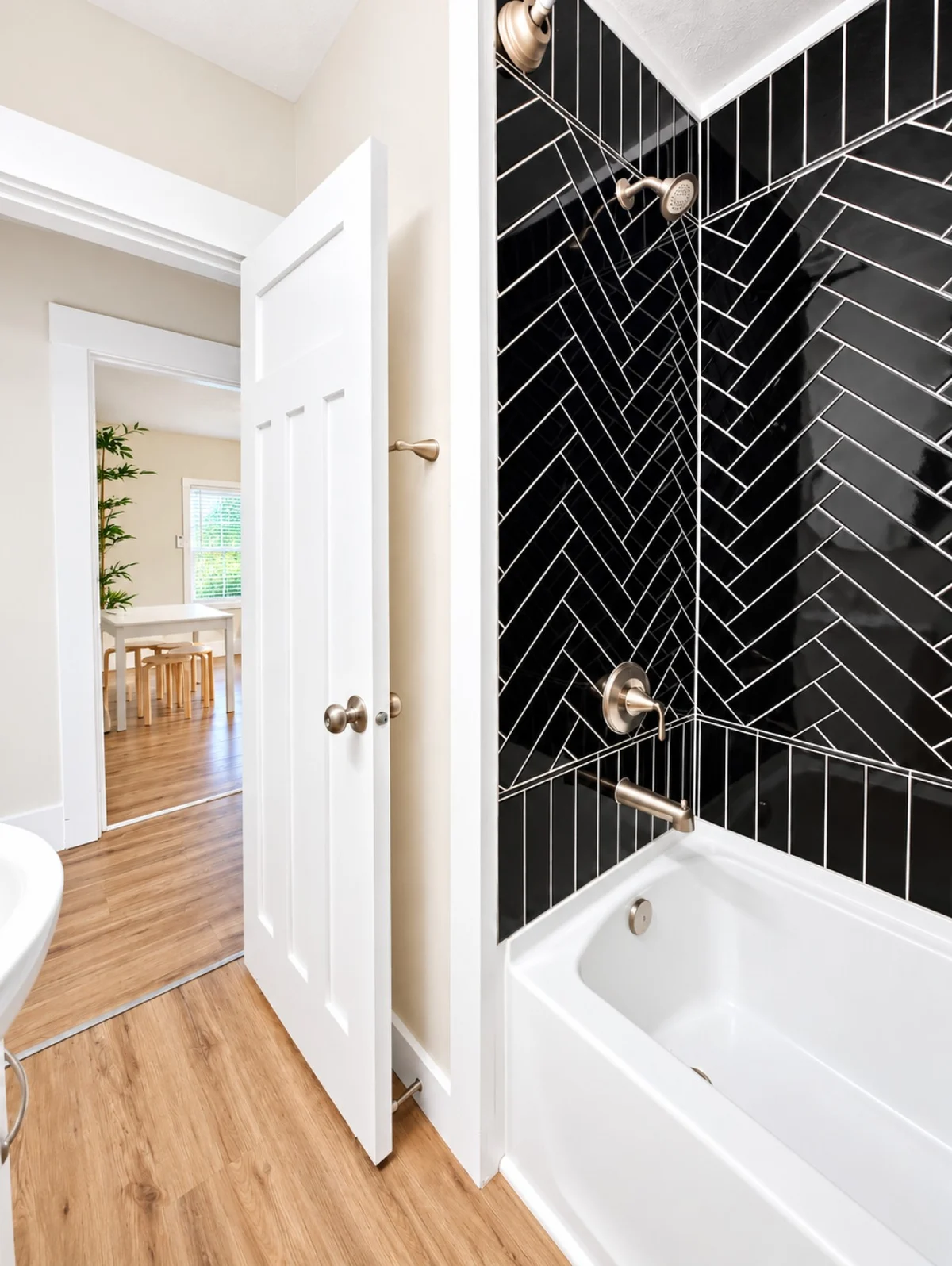 Modern Beacon Hill Home W/ AC - A1 property photo 5
