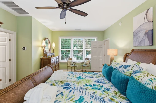 Bedroom 1 image 1
