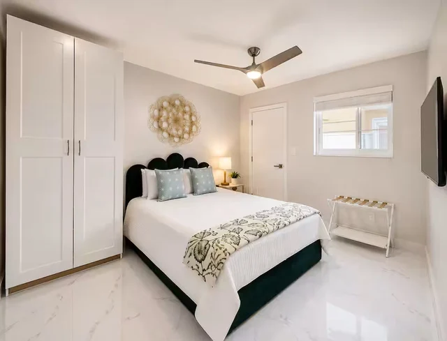 Bedroom 1 image 1
