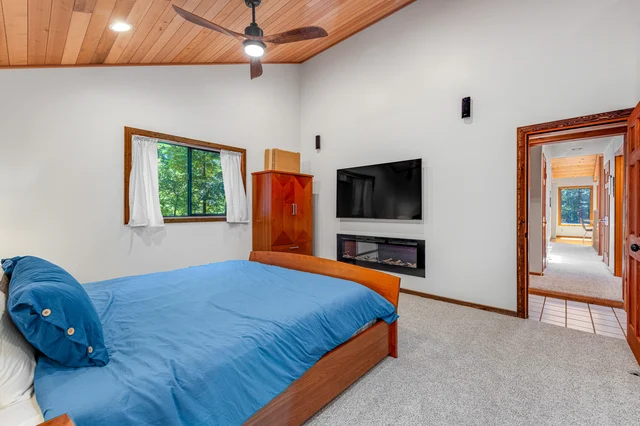 Bedroom 3 image 1