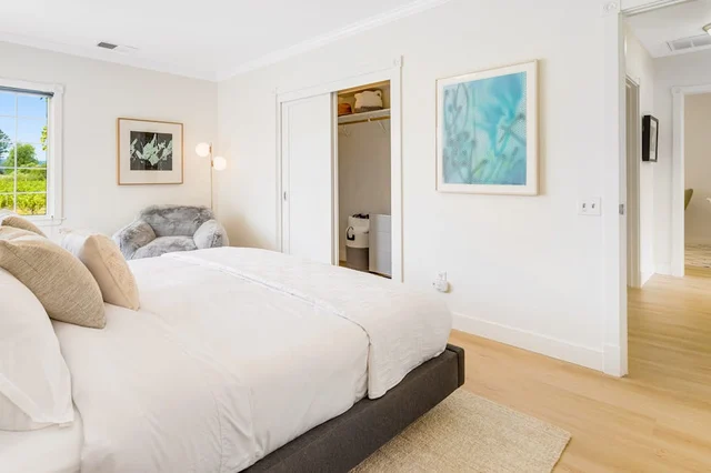 Bedroom image 1