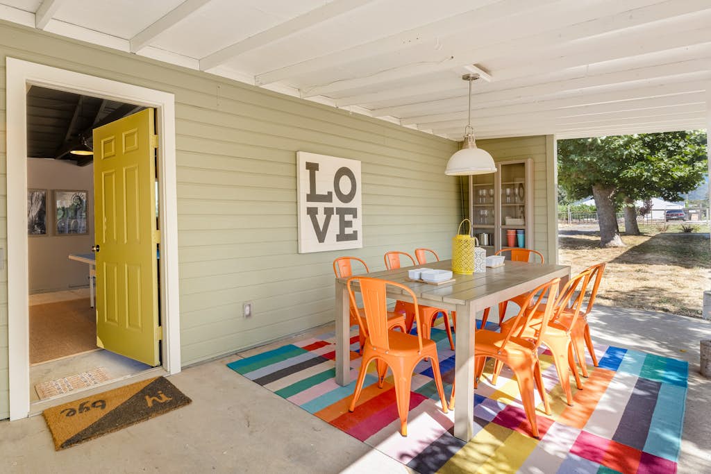 Bird and Barrel Vineyard Farmhouse - Healdsburg Wine Country Retreat with Game Barn property photo 5