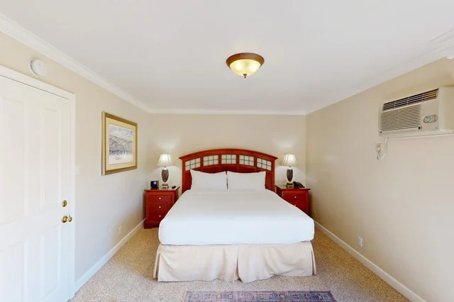 Bedroom image 1
