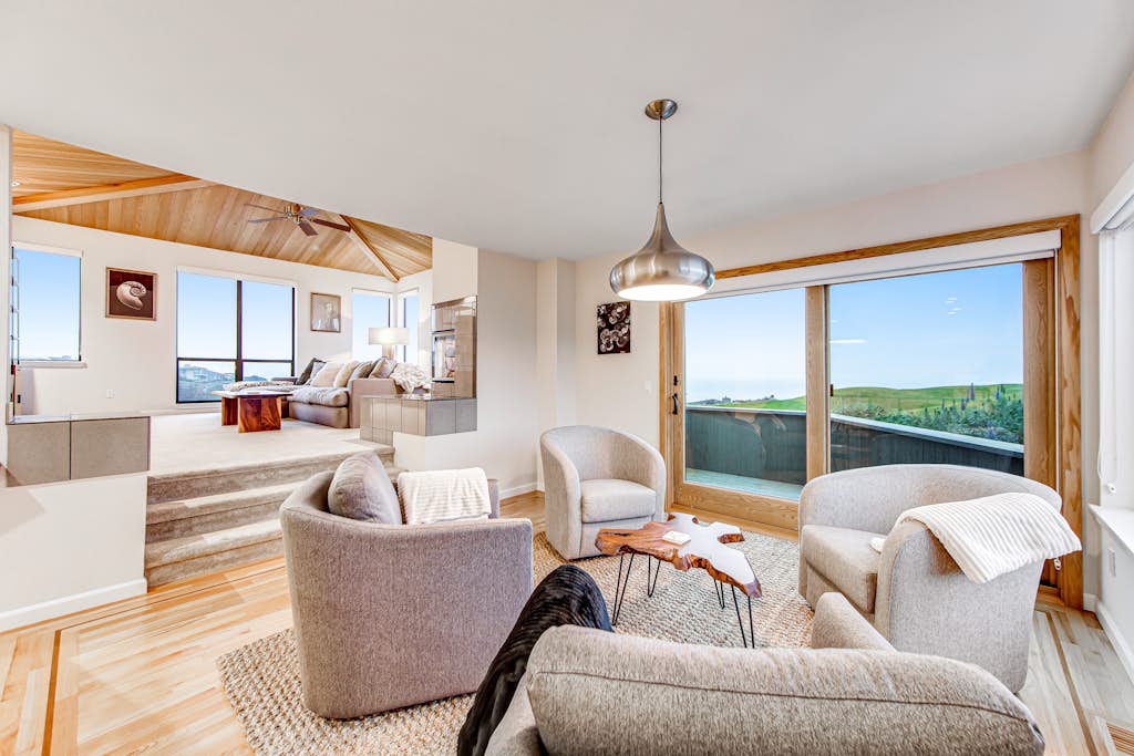 Latitude 38 - Bodega Bay Oceanview Home by Golf Course property photo 2