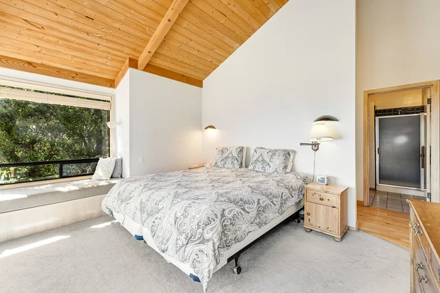 Bedroom 1 image 1