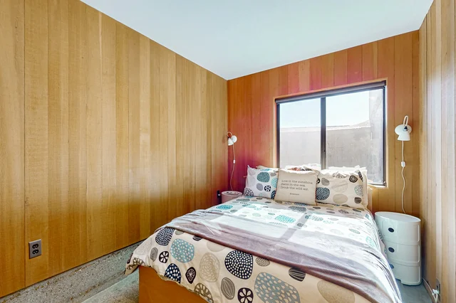 Bedroom 3 image 1