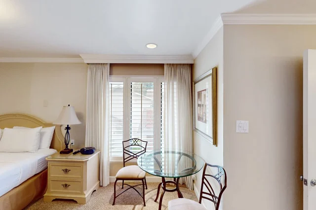 Bedroom image 1