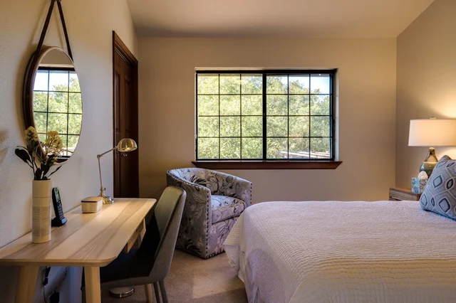 Bedroom image 1