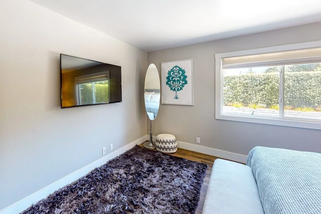 Bedroom image 1