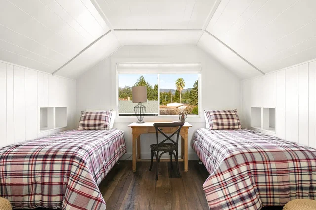 Bedroom image 1