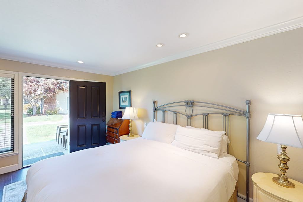Silverado Resort and Spa 381 & 382 - Napa Silverado Resort Dual-Unit Condo with Patios property photo 4