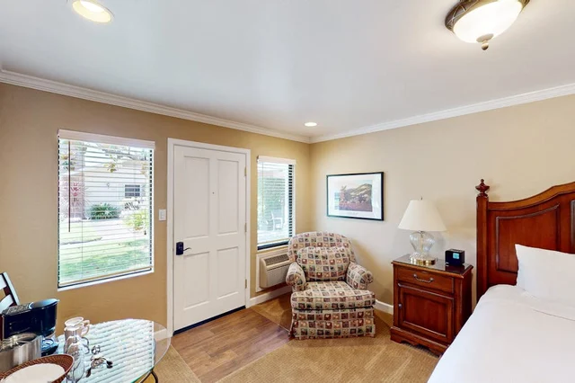 Bedroom image 1