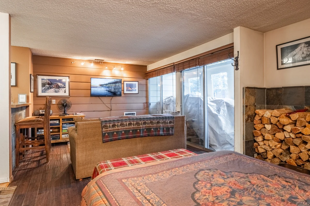 Mountain Shadows D7 Studio Red Fir property photo 3