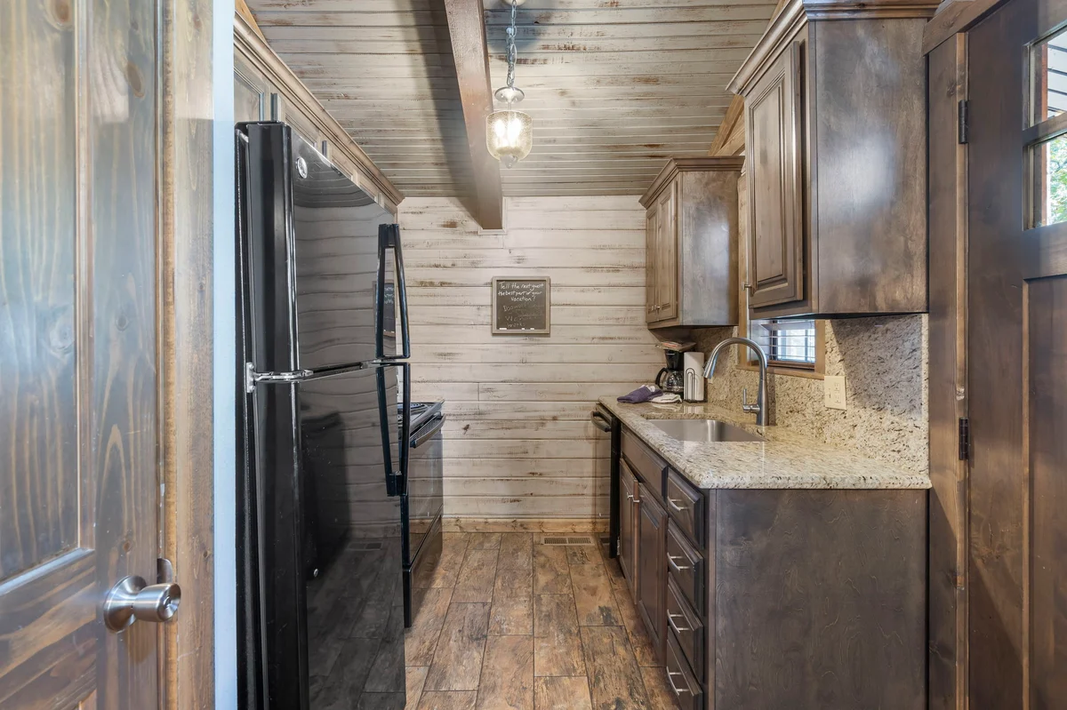 Indian Point - Cabins 13, DNR property photo 5