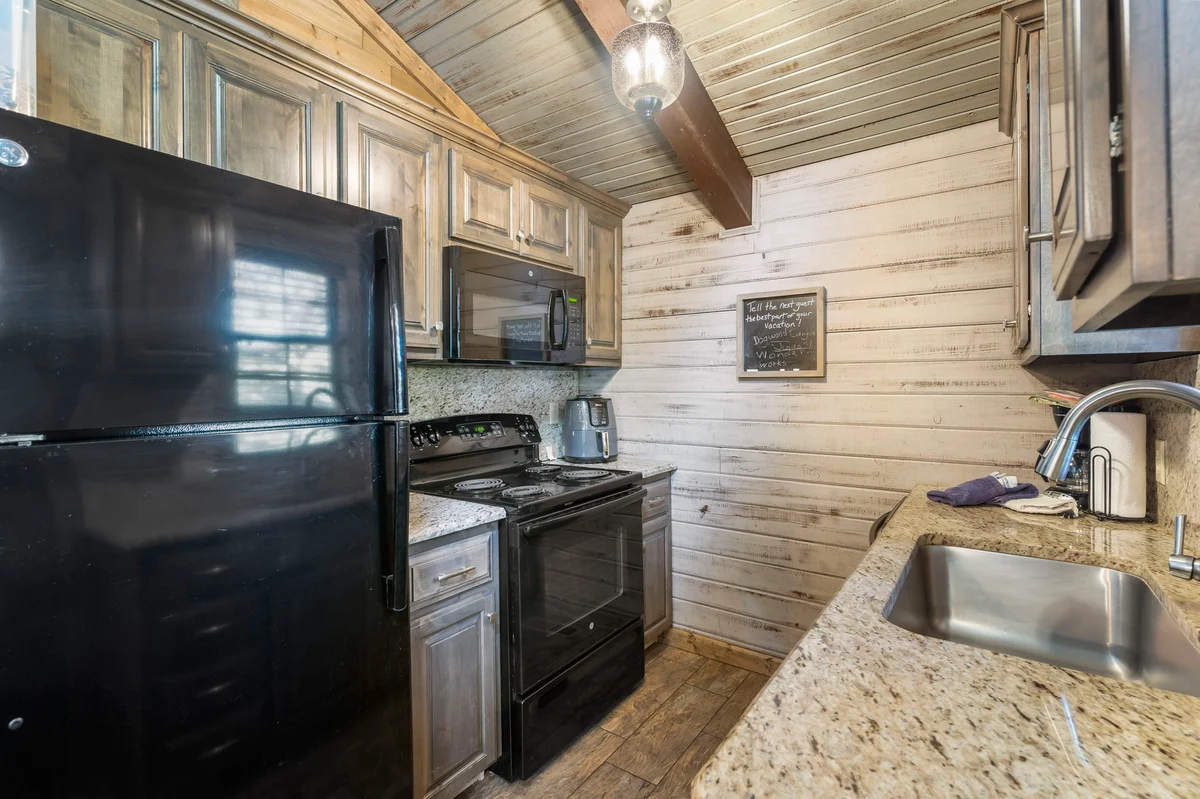 Indian Point - Cabins 13, DNR property photo 3