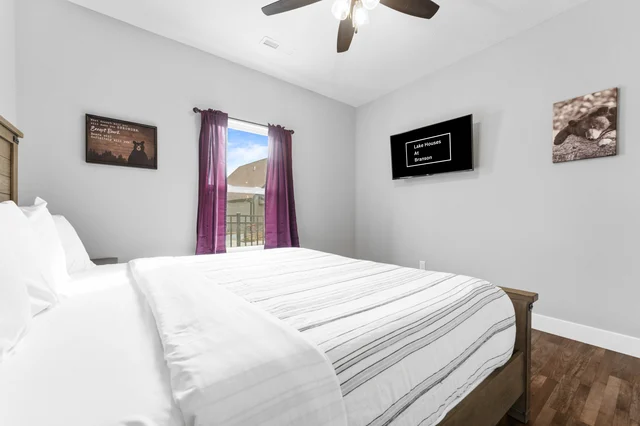 Bedroom 3 image 1