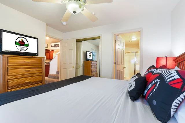 Bedroom 3 image 1