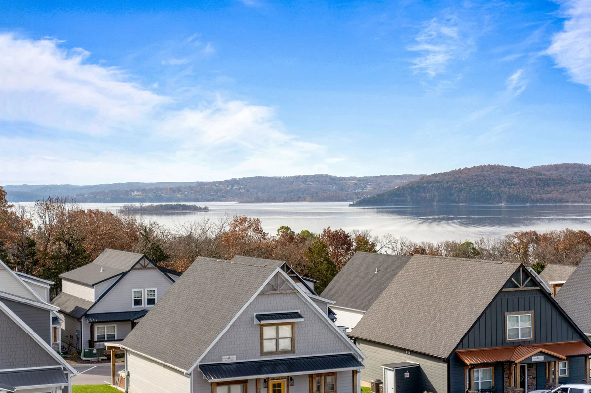 Branson Cove - Cast Away Lodge property photo 5