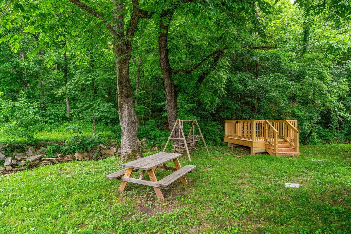 Brushy Creek 1 - Momma's Creekside Cottage property photo 5