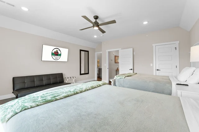 Bedroom 1 image 1