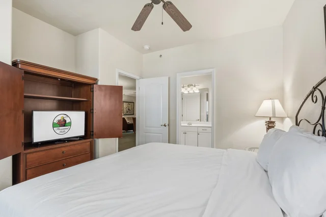 Bedroom 1 image 1