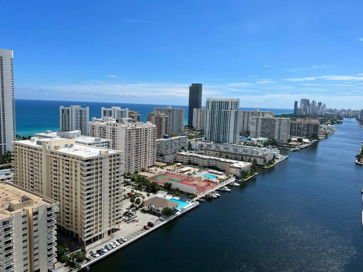 Coastal Sky Suite, Water Views & Balcony property photo 4