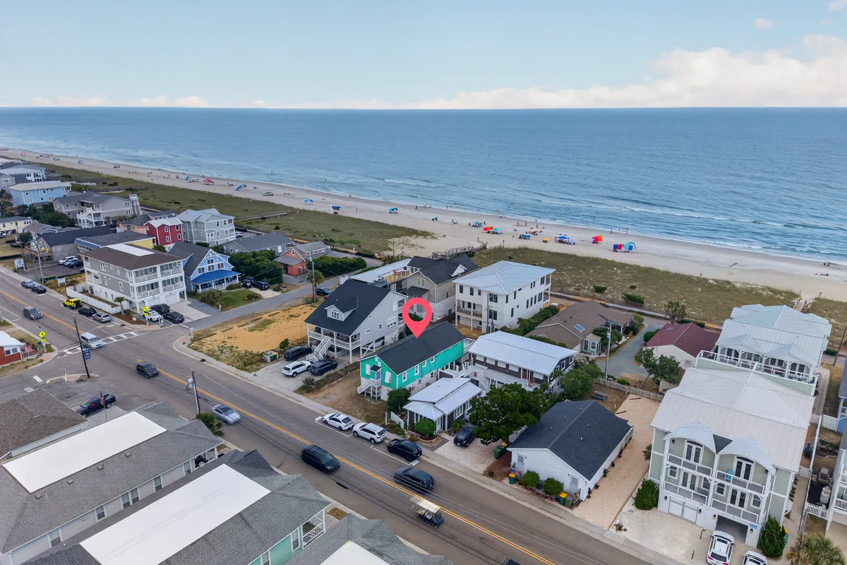 Hit the Beach - steps away from the beach & pet friendly property photo 3