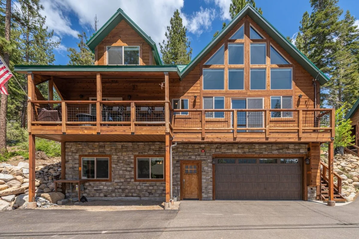 A Spacious Donner Lake Retreat Made for Time Together property photo 2