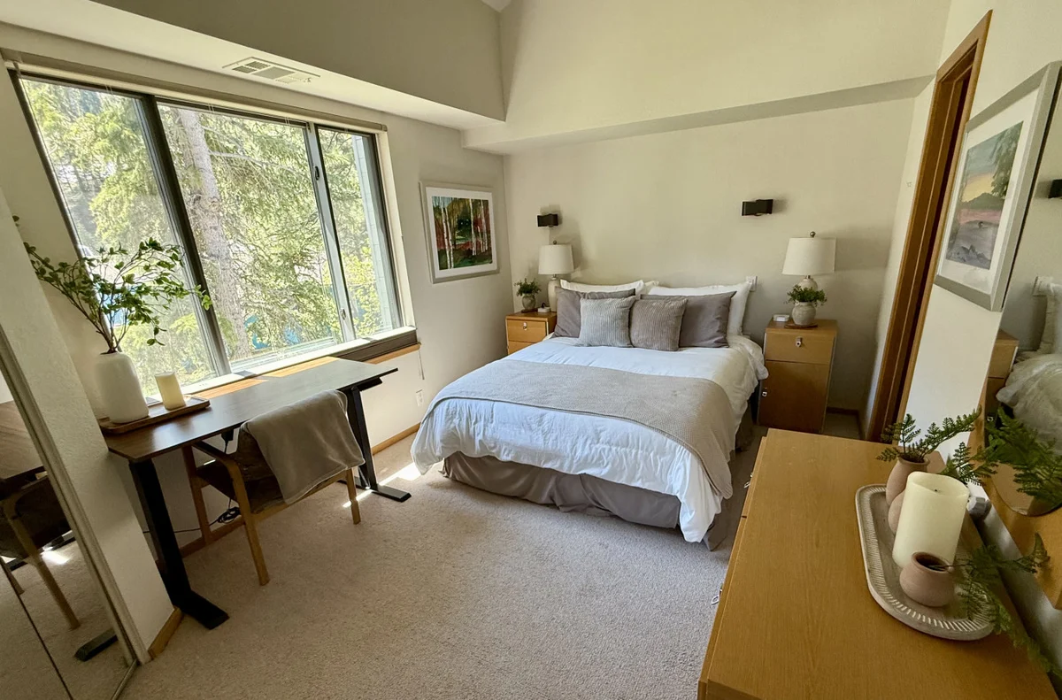Ski-In/Ski-Out Palisades Condo Top Floor property photo 4