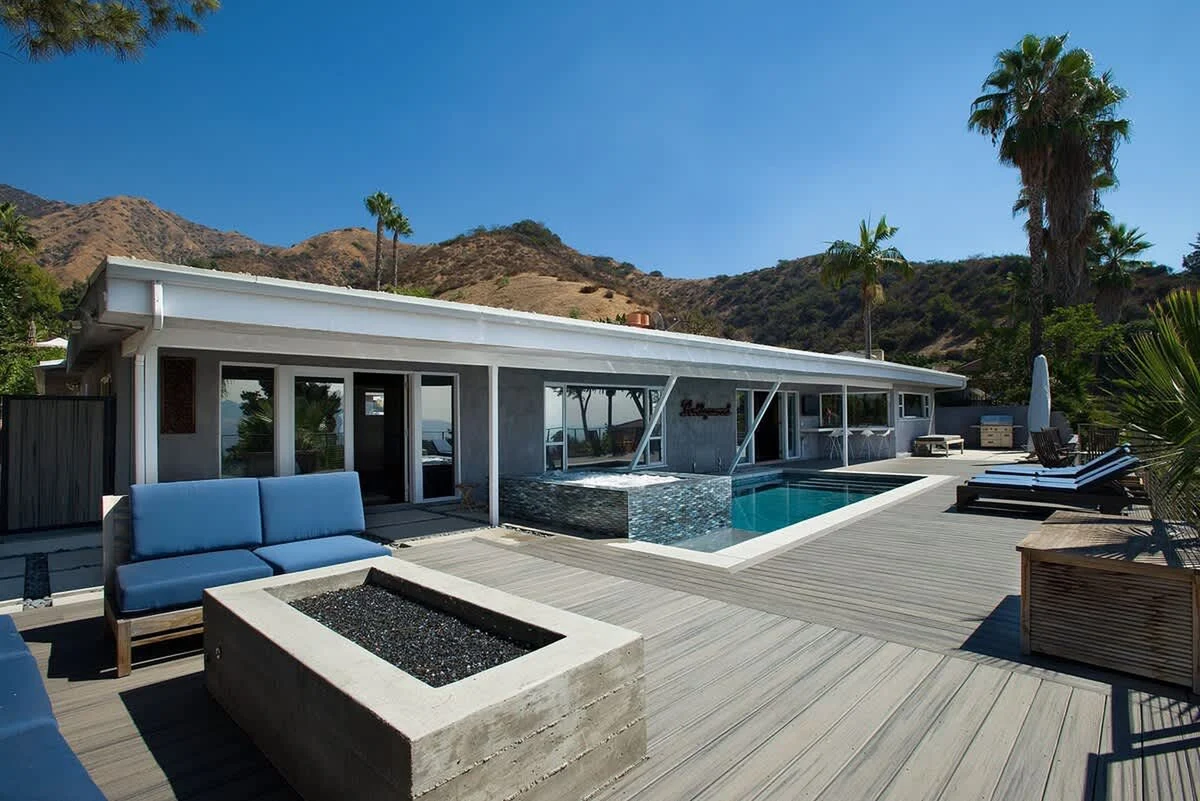 Furnished Bravo TV Home, Pool, Spa & City Views property photo 4